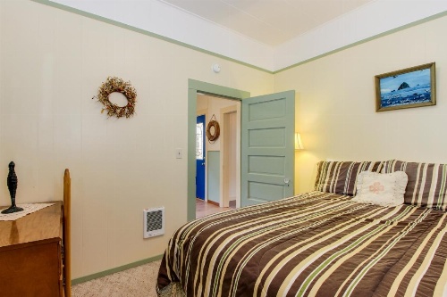 Captain's Cottage image 12