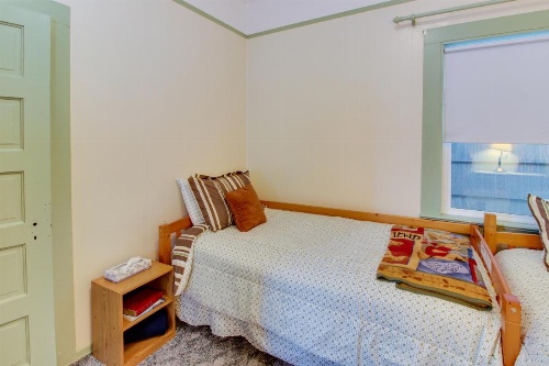 Captain's Cottage image 14