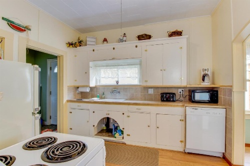 Captain's Cottage image 21