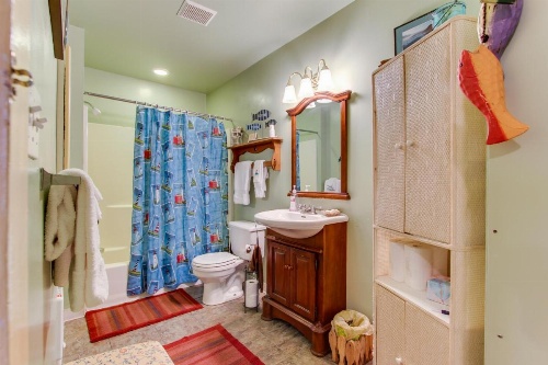 Captain's Cottage image 24